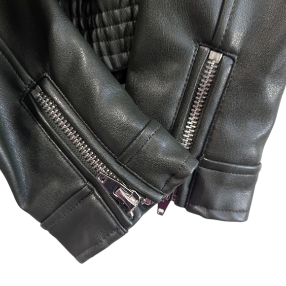 NWOT Urban Outfitters Silence & Noise Faux Fur Jacket Small - Picture 8 of 9